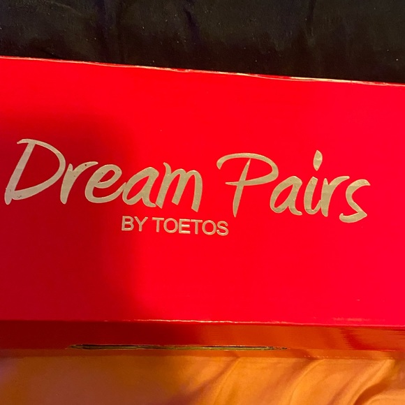 Sandals - Picture 3 of 3